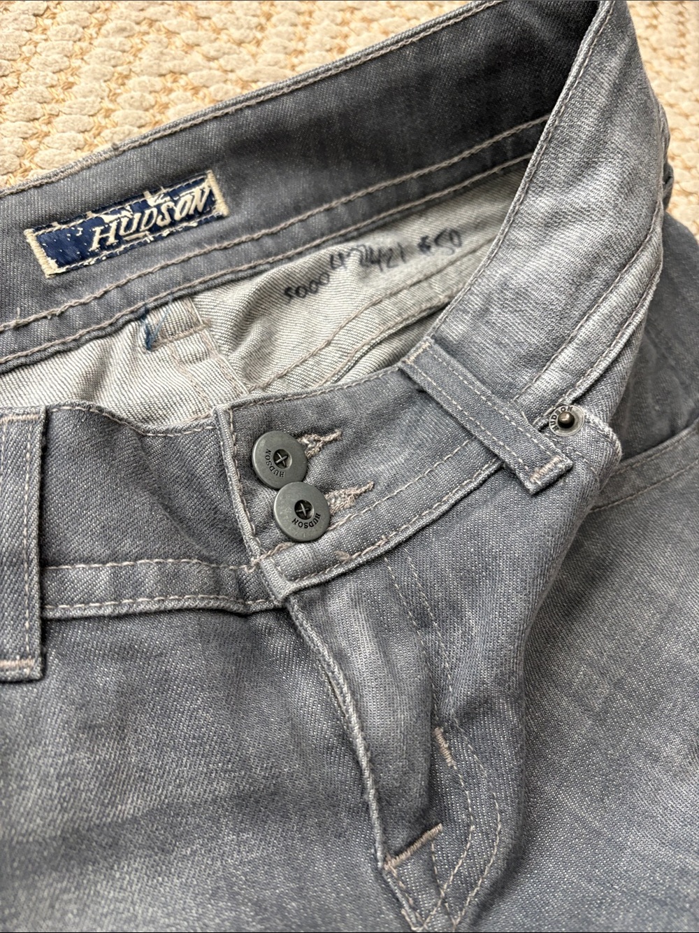 Hudson Dark Gray Flared Women’s Jeans, size 26 - Picture 6 of 7